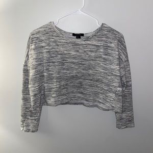 Light grey crop top long sleeve